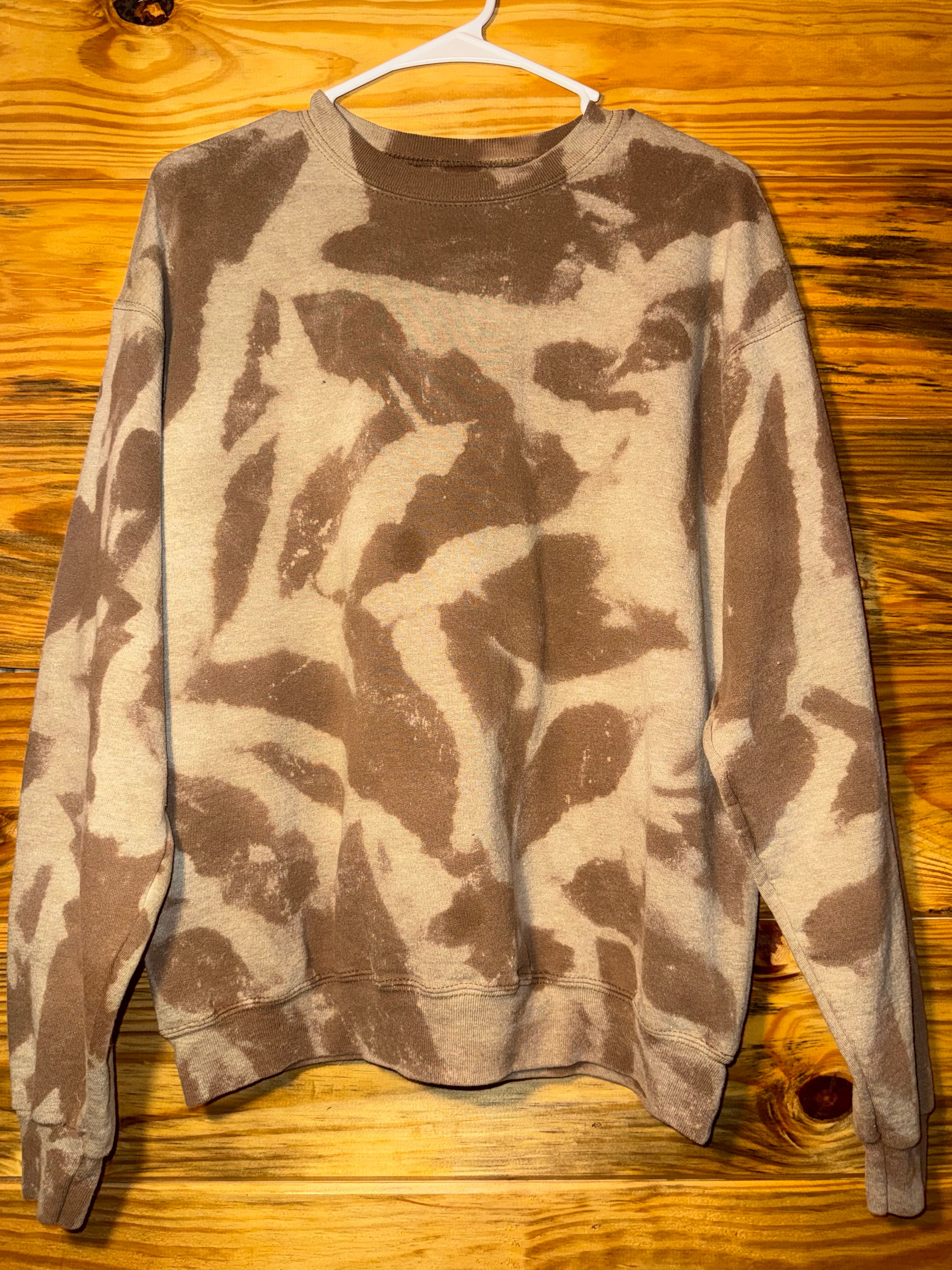 Modern Bleach Dyed Hanes Sweatshirt M