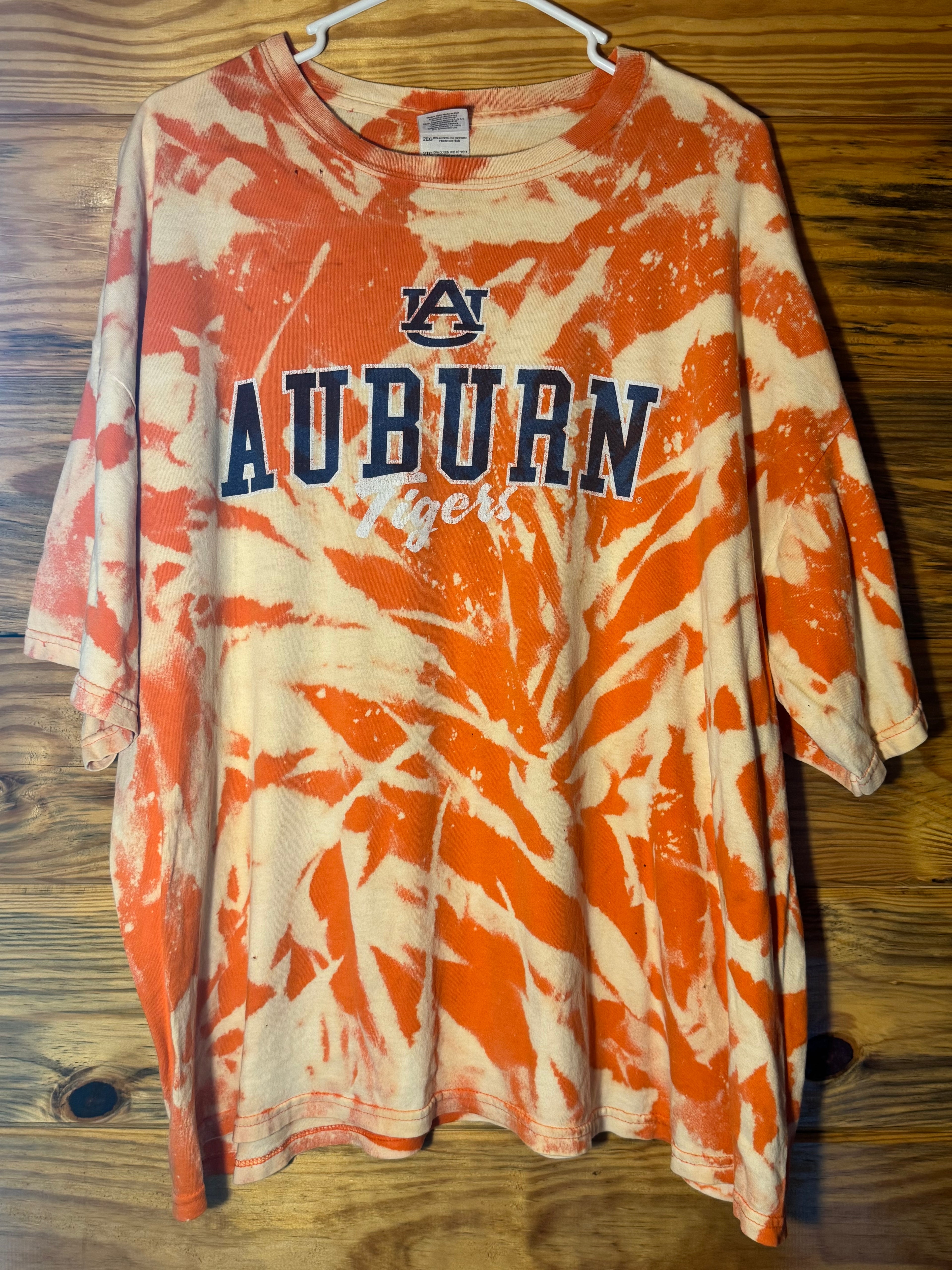 Modern Bleach Dyed Auburn University T-Shirt XL